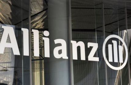 Allianz RiesterRente InvestGarantie: Gericht bemängelt Allianz-Treuhänderklausel im (Foto: AdobeStock - Arcansel)