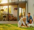 Staatliche Unterstützung für Familien bei Neubauten ab Sommer 2023 (Foto: AdobeStock - Gorodenkoff 392252267)