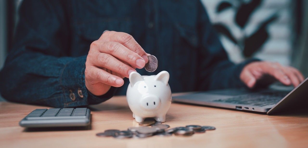 uniVersa erhöht Sonderausgaben für Altersvorsorge auf 30.826 Euro (Foto: AdobeStock - Mdisk - 1757437661)